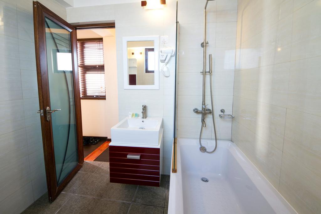 Tropic Tree Maldives Hotel Bãi biển Bãi biển Gulhi Phòng bức ảnh